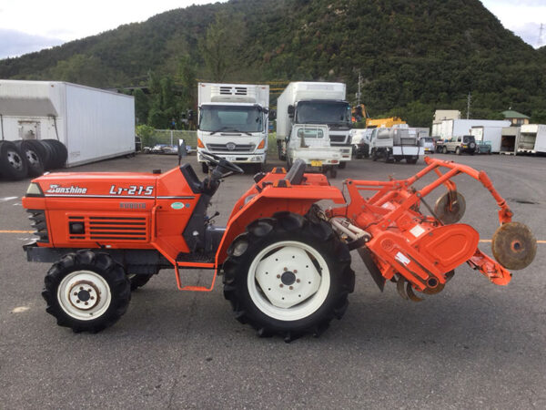 KUBOTA Tractor L1-215 1505hour